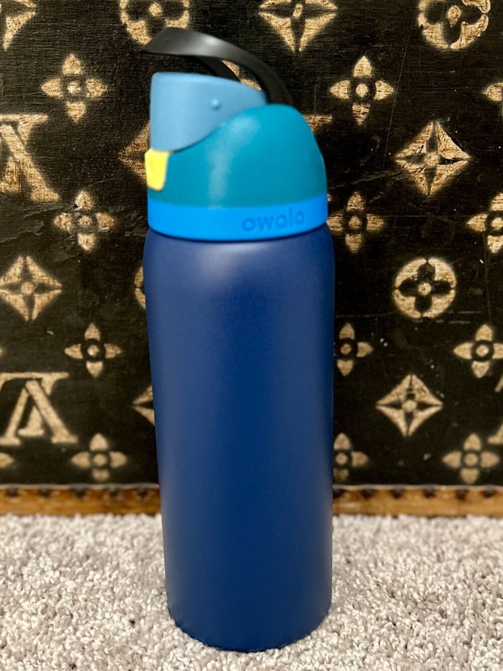 Owala FreeSip Insulated Stainless Steel Water Bottle 32oz Teal/Navy
